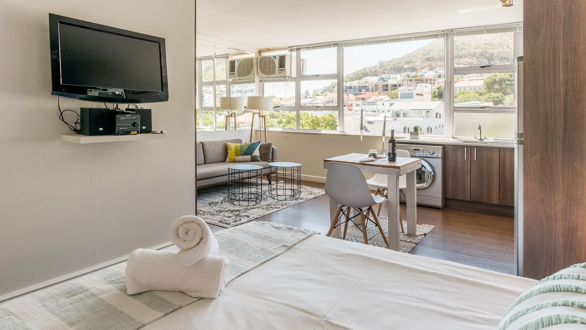 Montclaire Suite 2 Cape Town Apartment