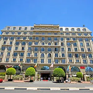 Cape Royale Luxury Otel